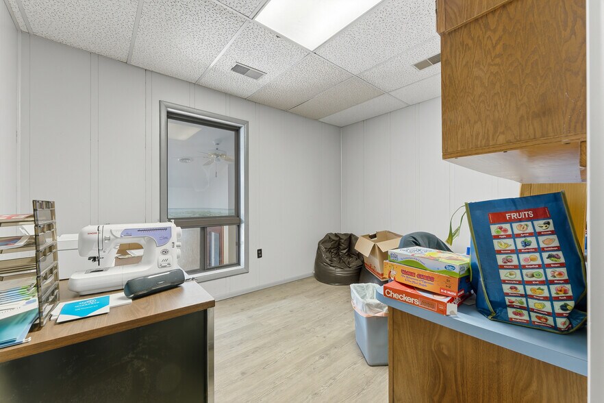 More Photos Of 102 4th St, Terra Alta Light Distribution For Sale
