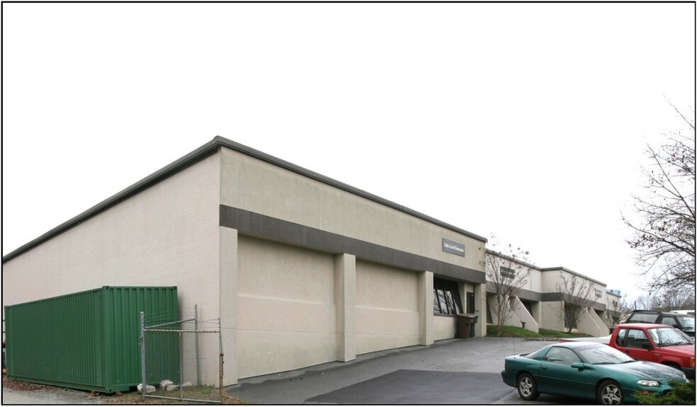 More Photos Of 816 Post St, Greensboro Light Manufacturing For Lease