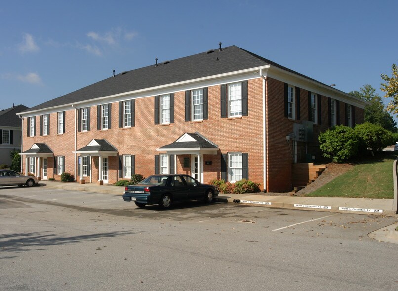More Photos Of 205 Corporate Center Dr, Stockbridge Office For Lease