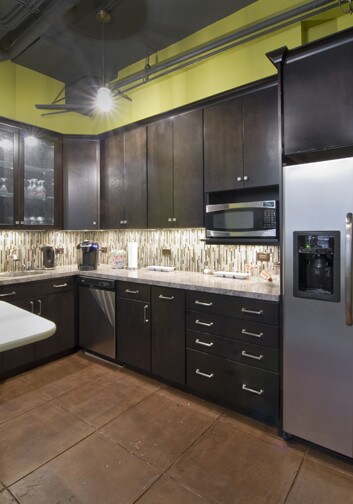 More Photos Of 230 E Ohio St, Chicago Office For Lease