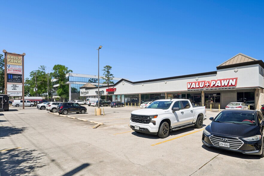 Primary Photo Of 13630 Veterans Memorial Dr, Houston Storefront Retail Office For Lease