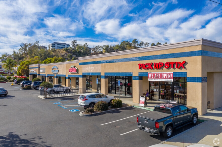 More Photos Of 3737 Murphy Canyon Rd, San Diego Freestanding For Sale