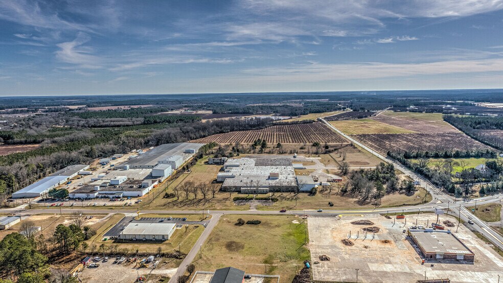 More Photos Of 14 Pine House Rd, Trenton Warehouse For Sale
