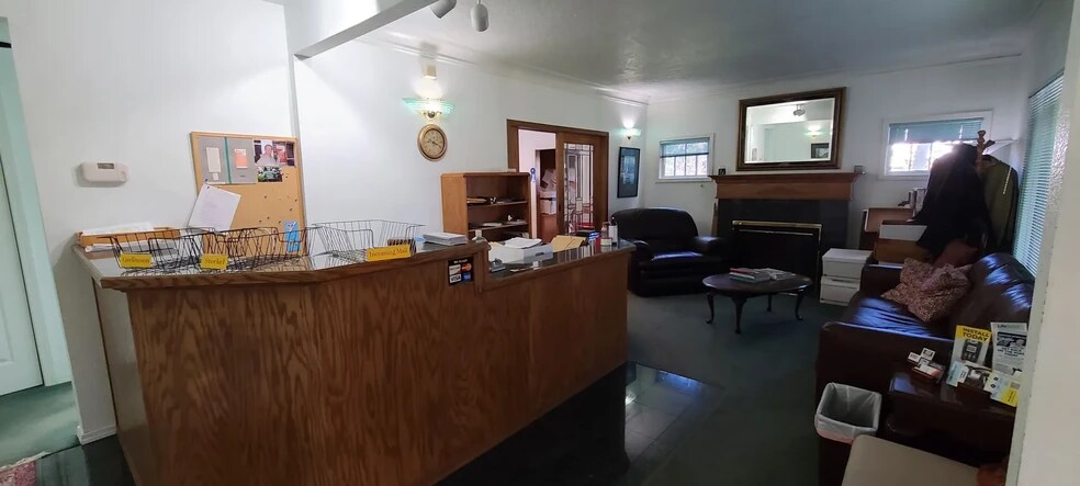 More Photos Of 1415 Liberty St SE, Salem Office For Sale