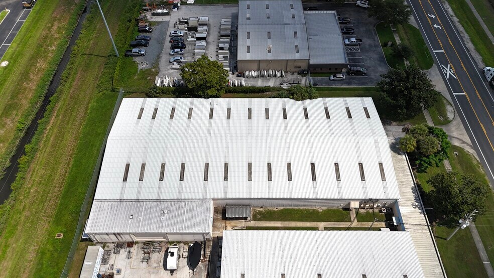 More Photos Of 3489 All American Blvd, Orlando Warehouse For Lease