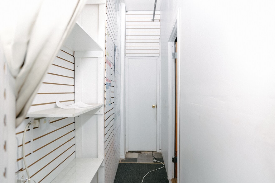 More Photos Of 373 Canal St, New York Storefront Retail Residential For Lease