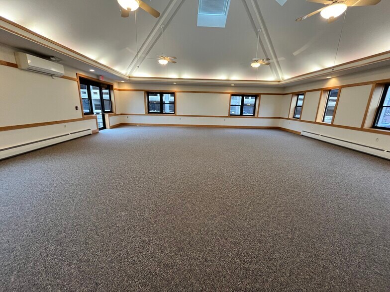 More Photos Of 84 Scio St, Rochester Storefront Retail Office For Lease