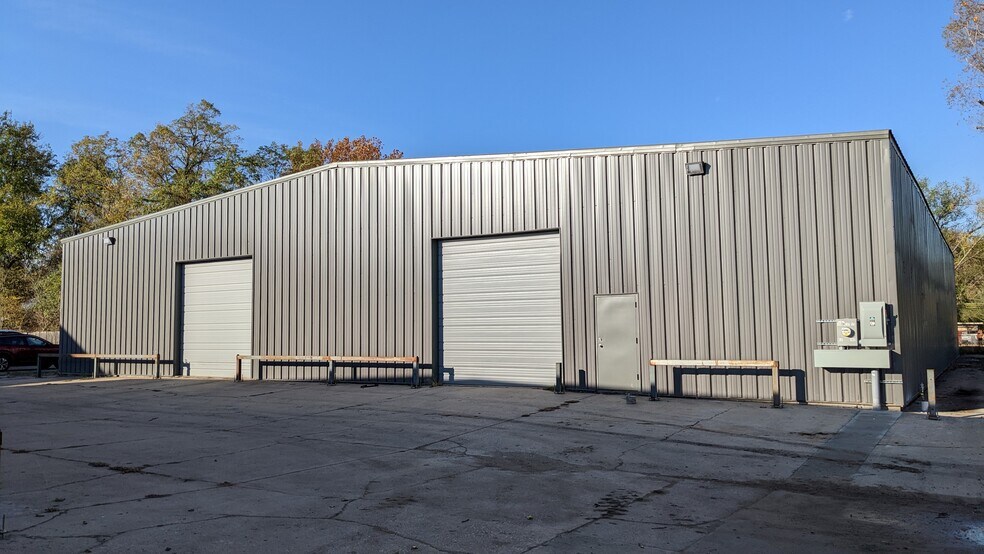 Primary Photo Of 339 N West St, Wichita Warehouse For Lease