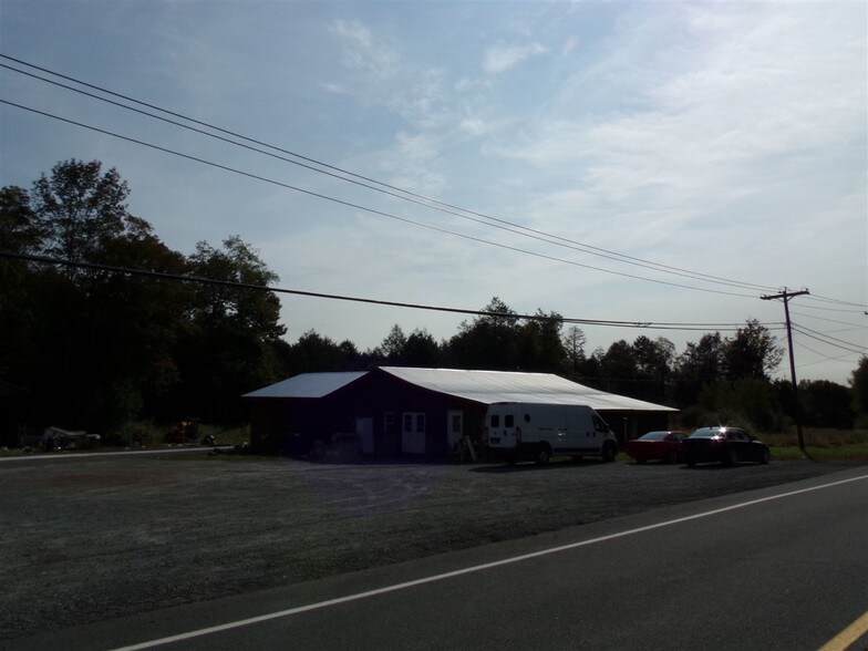 More Photos Of 290 Jeffersonville North Branch Rd, Jeffersonville Warehouse For Lease