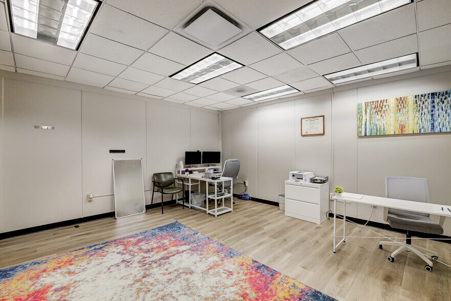 More Photos Of 9635 Southern Pine Blvd, Charlotte Coworking Space