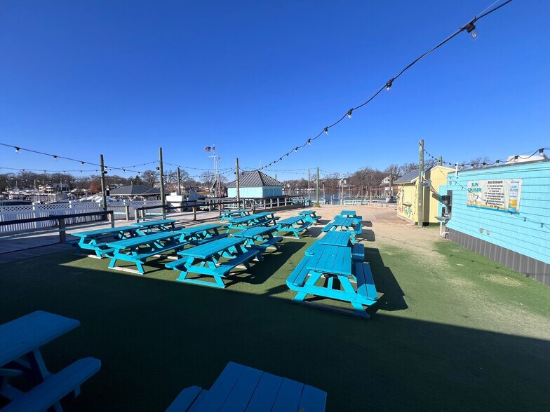 More Photos Of 203 Nanticoke Rd, Essex Restaurant For Sale