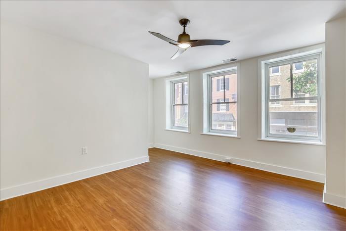 More Photos Of 41-45 N Market St, Frederick Storefront Retail Office For Lease