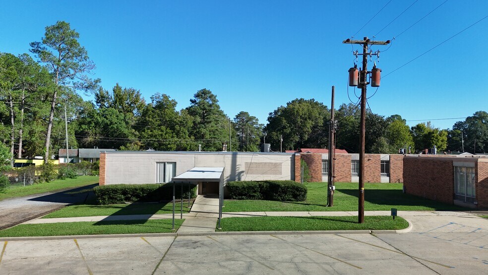 More Photos Of 4544 S Court St, Montgomery Specialty For Sale