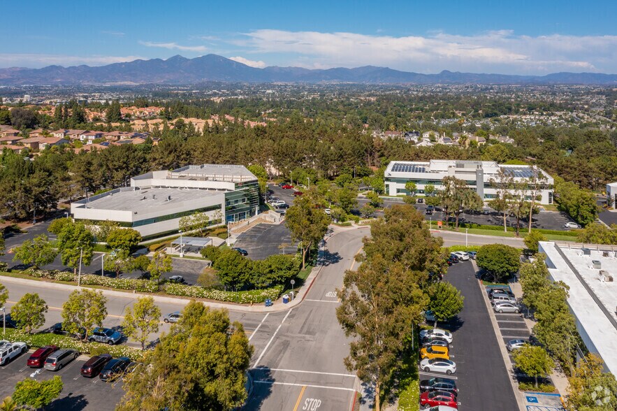 More Photos Of 85 Argonaut, Aliso Viejo Office For Sale