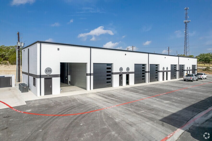 More Photos Of 529 SH 46 E, Boerne Warehouse For Lease