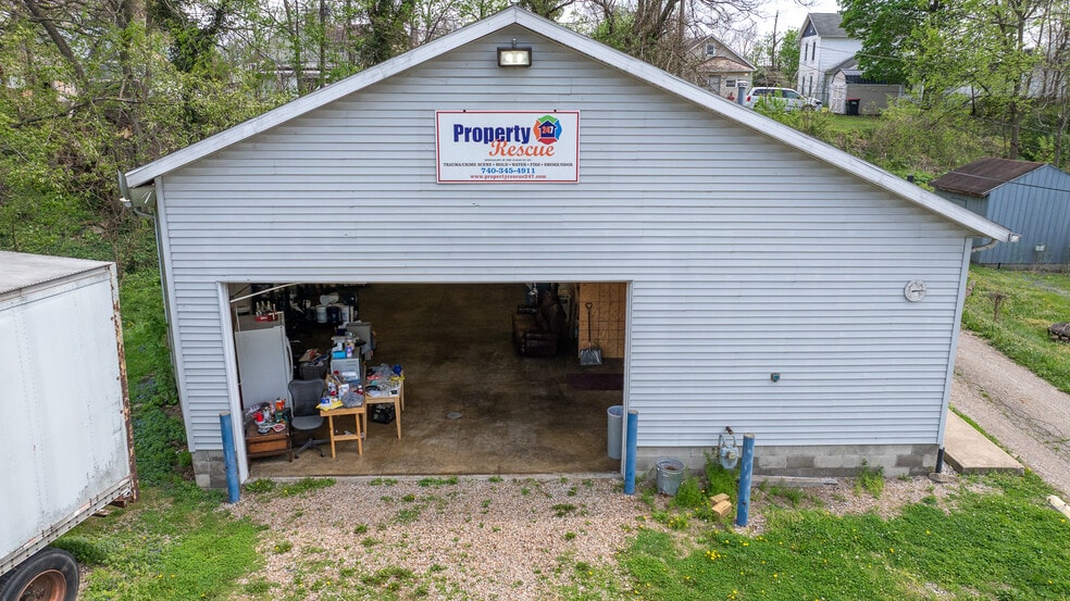 More Photos Of 80 Vine St, Newark Light Distribution For Sale