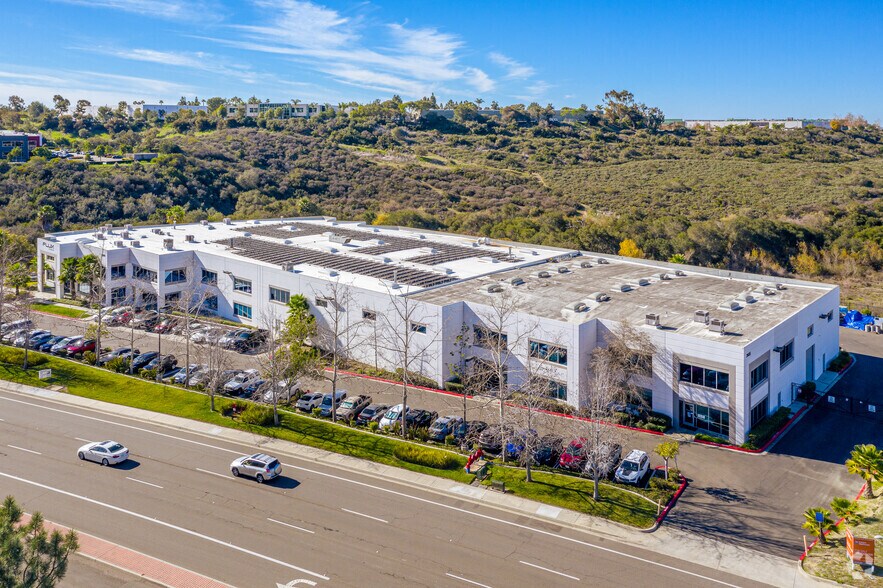 More Photos Of 2685 S Melrose Dr, Vista Warehouse For Lease