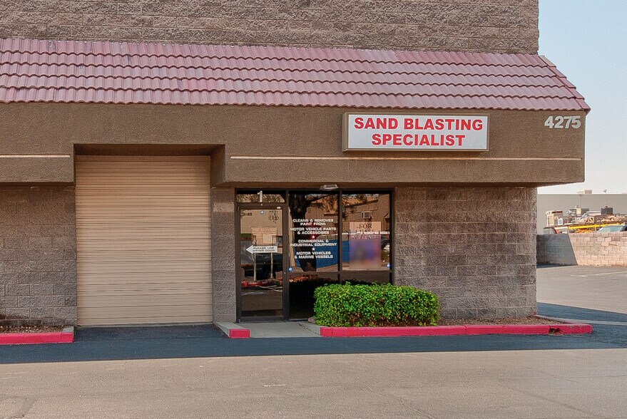 More Photos Of 4275 W Bell Dr, Las Vegas Light Manufacturing For Lease