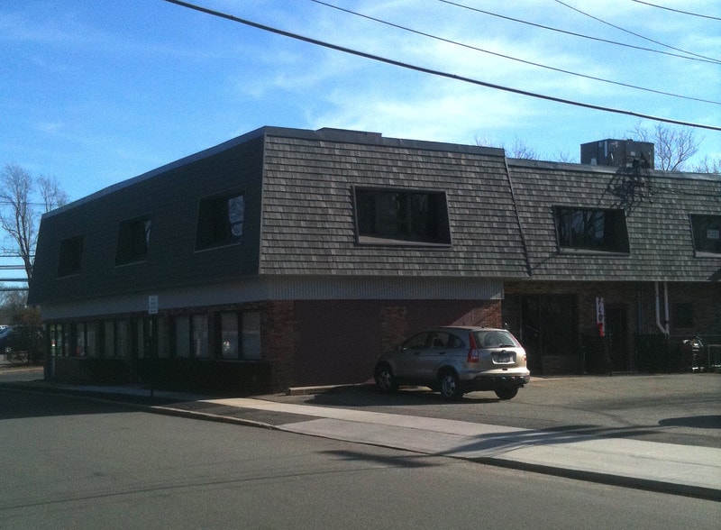 Primary Photo Of Post and Lenox, Westbury Medical For Lease