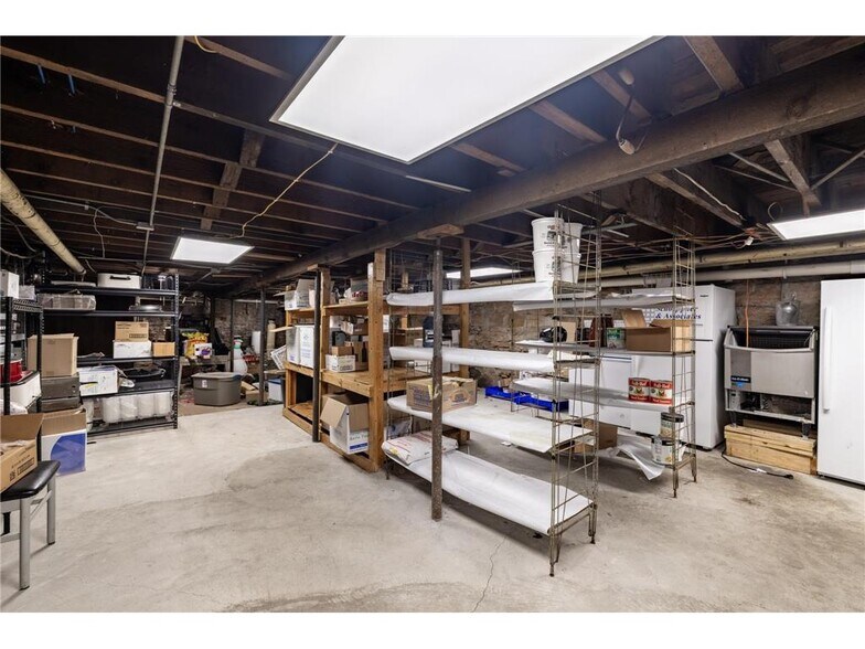 More Photos Of 205 S Main St, Le Sueur Storefront Retail Residential For Sale