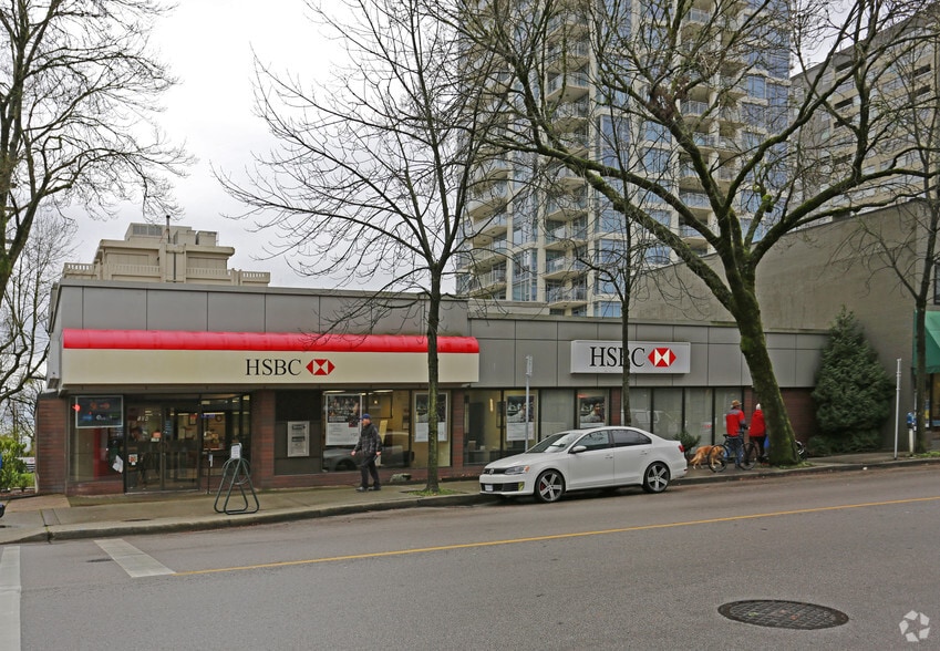 More Photos Of 504 6th St, New Westminster Bank For Lease