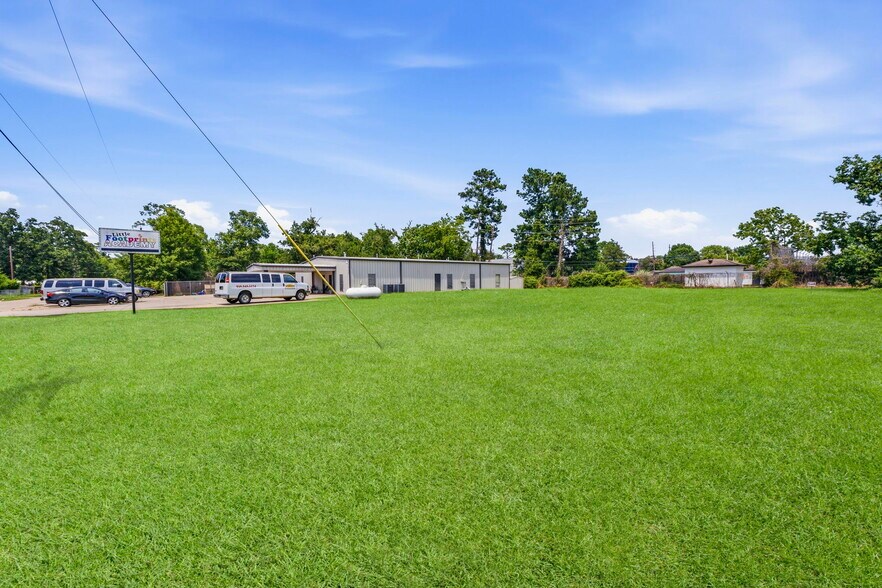 More Photos Of 16737 Sprawling Oaks Dr, Conroe Daycare Center For Sale
