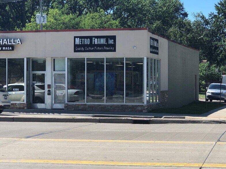 More Photos Of 26031-26045 Coolidge Hwy, Oak Park Storefront For Lease
