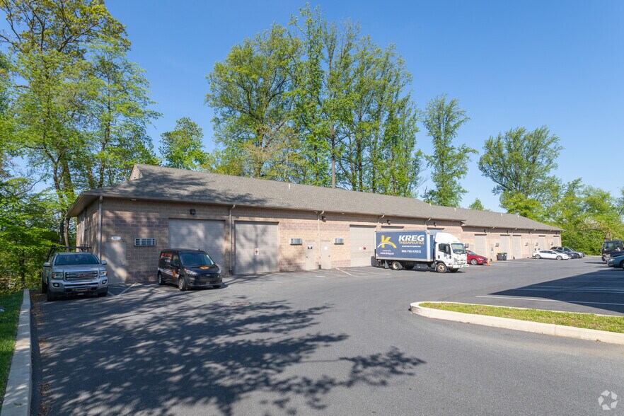 More Photos Of 3601 Old Capitol Trl, Wilmington Unknown For Lease