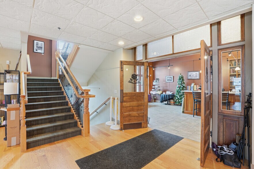 More Photos Of 116 W Main St, West Branch General Retail For Sale