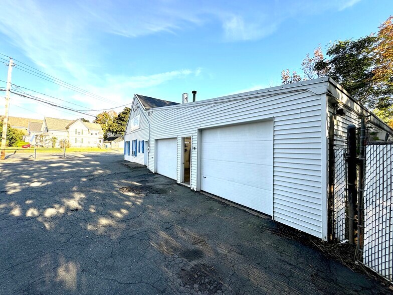 More Photos Of 5 Franklin St, Whitman Auto Repair For Sale