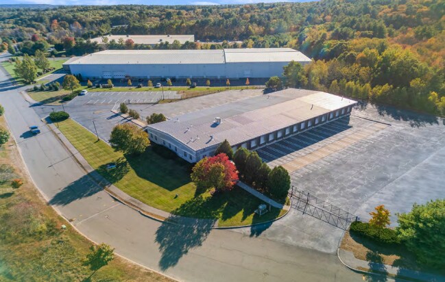 More Photos Of 39 Gilmore Dr, Sutton Truck Terminal For Sale