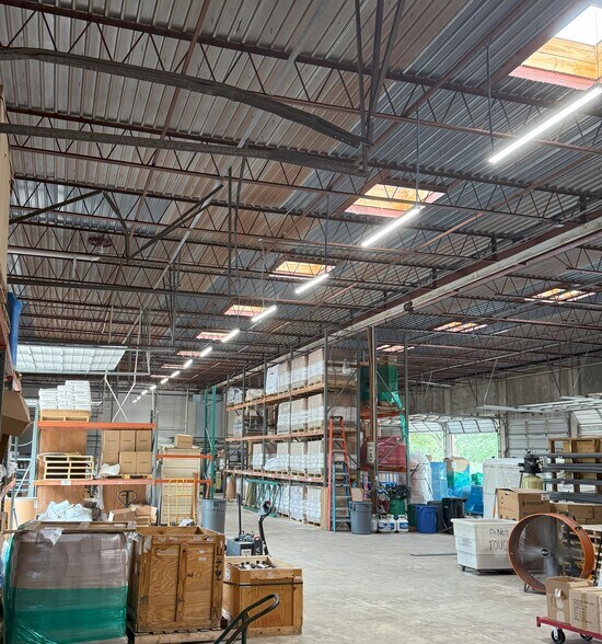 More Photos Of 505 Yager Ln W, Austin Warehouse For Lease