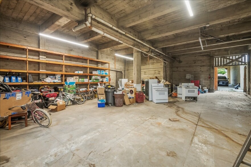 More Photos Of 3719 Emerson St, Oakland Apartments For Sale