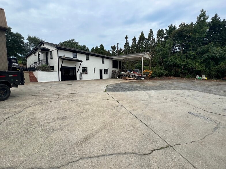 Primary Photo Of 1675 NW Old 41 Hwy, Marietta Service For Lease