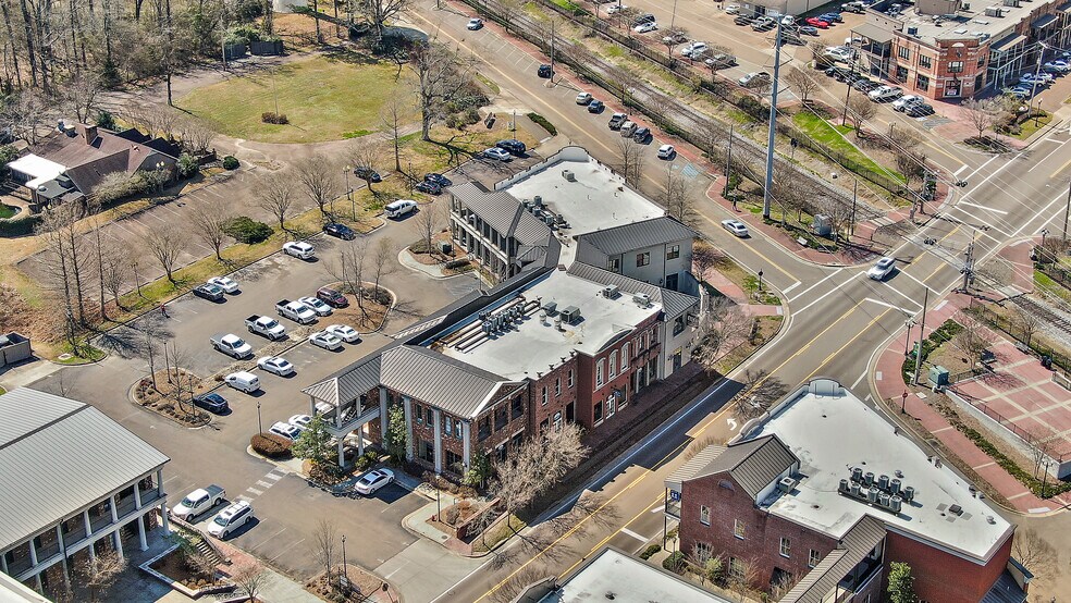 More Photos Of 113-115 W Jackson Ave, Ridgeland Unknown For Lease