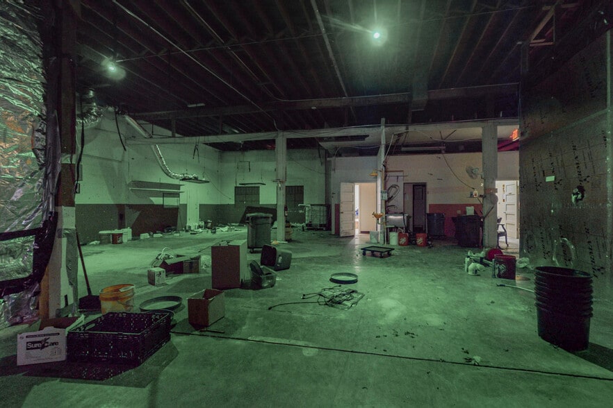 More Photos Of 1823 Commercial St NE, Albuquerque Warehouse For Sale
