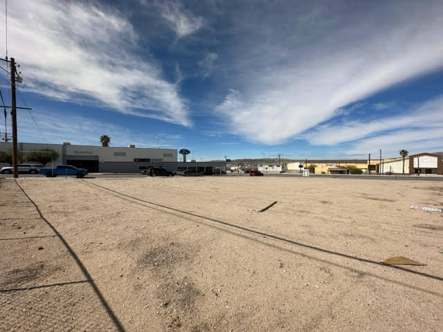 More Photos Of 970 W Main St, Barstow Land For Sale