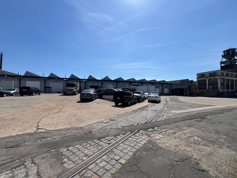 More Photos Of 5400 N 6th St, Philadelphia Warehouse For Lease