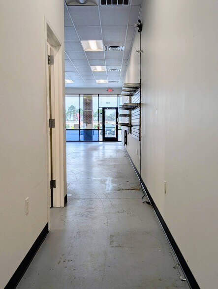 More Photos Of Katy Fwy & Texmati Dr, Katy Unknown For Lease