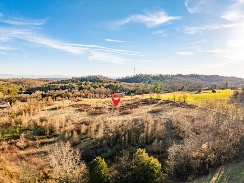 More Photos Of 520 Thorngrove pike, Kodak Land For Sale