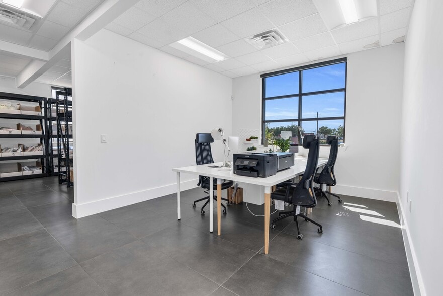 More Photos Of 8118 Fry Rd, Cypress Office For Sale