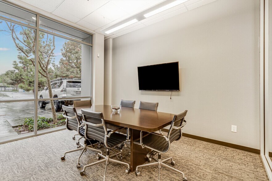 More Photos Of 2180 Ringwood Ave, San Jose Light Distribution For Sale