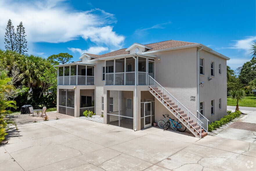 More Photos Of 1700-1704 Redwood St, Sarasota Apartments For Sale