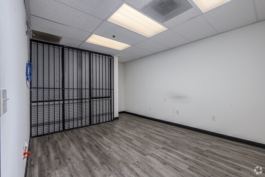 More Photos Of 5148 Bleecker St, Baldwin Park Unknown For Lease