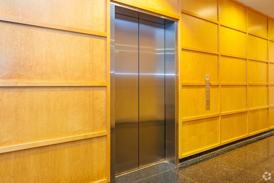 More Photos Of 1485 Bay Shore Blvd, San Francisco Office For Lease