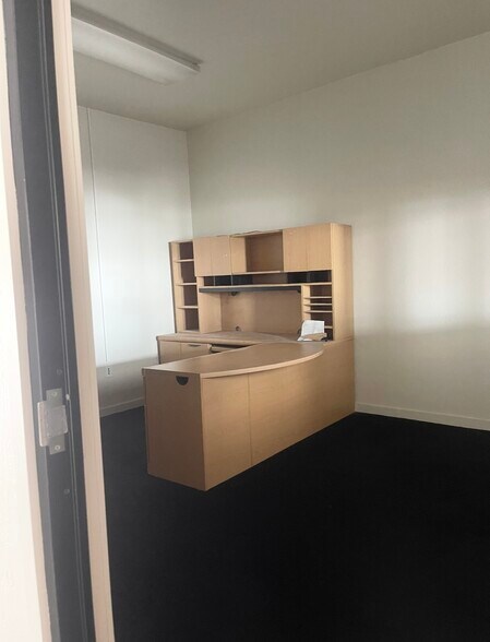 More Photos Of 208-210 E Ocean Ave, Lompoc Storefront For Lease