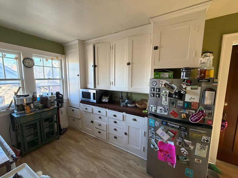 More Photos Of 11 N Allen St, Madison General Retail For Sale