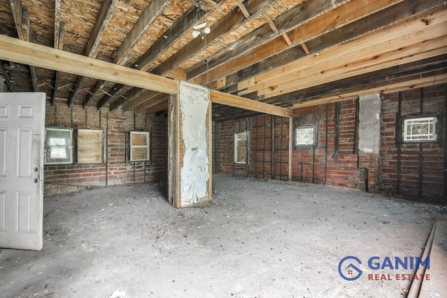 More Photos Of 13515 Saint Clair Ave, Cleveland Apartments For Sale