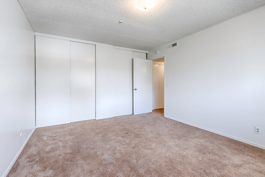 More Photos Of 1155 Evans Dr, Santa Rosa Apartments For Sale