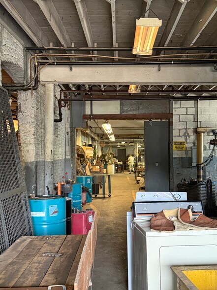 More Photos Of 1827 Broadway, Rockford Food Processing For Sale